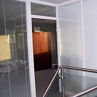 Fenêtre vitrage isolant avec store intégré