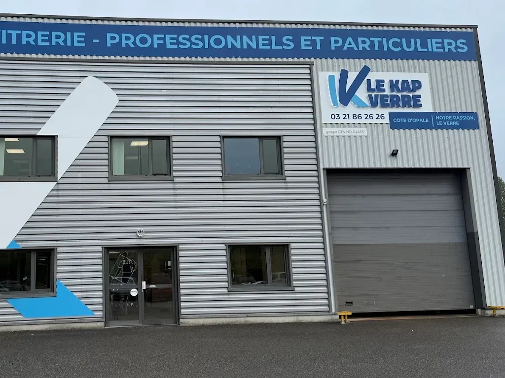 Façade de la miroiterie Le Kap Verre Côte d'Opale
