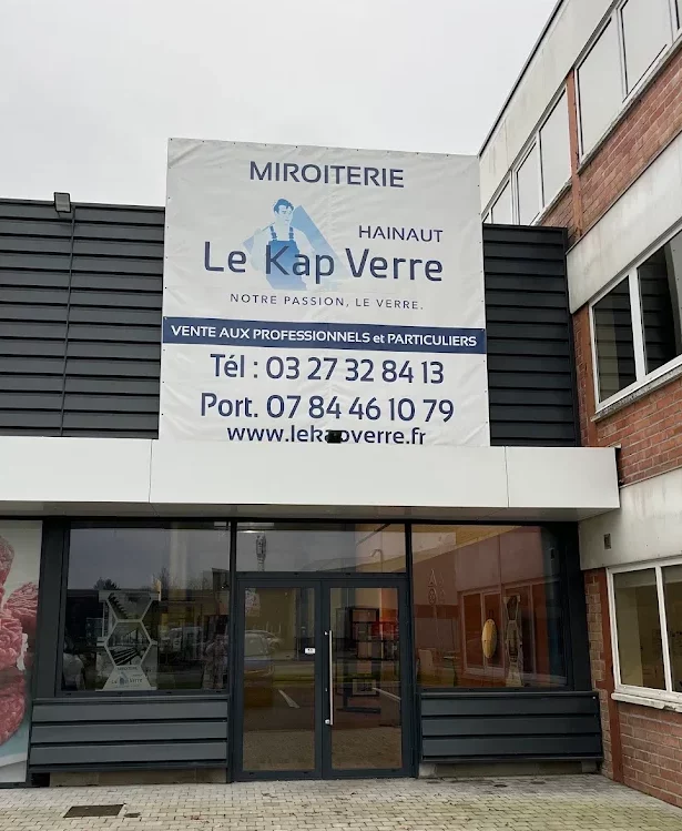 Façade de la miroiterie Le Kap Verre Hainaut