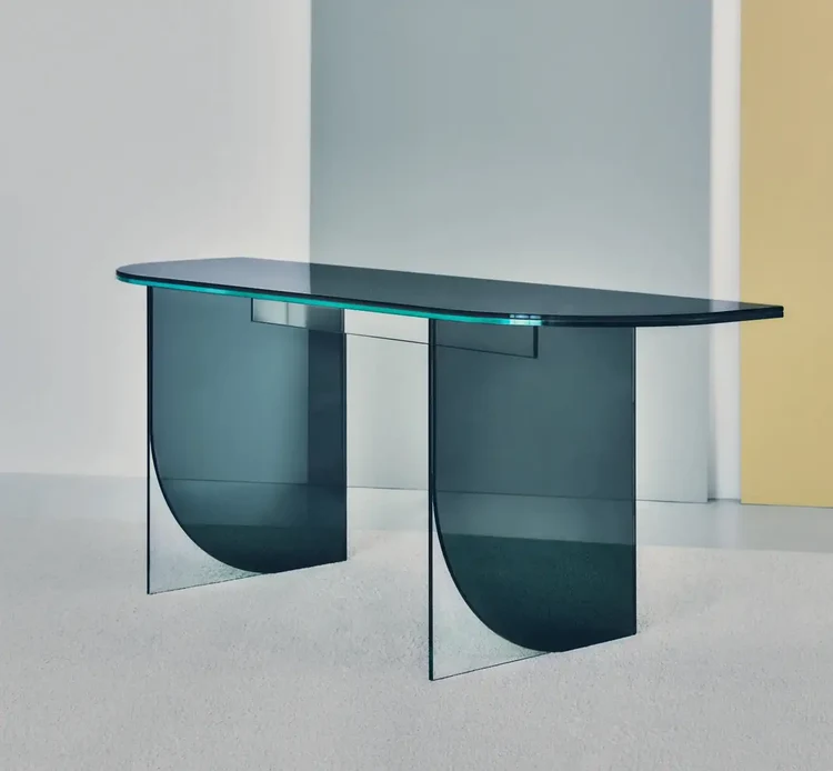 Bureau arrondi en verre gris Illusion, Glass Variations
