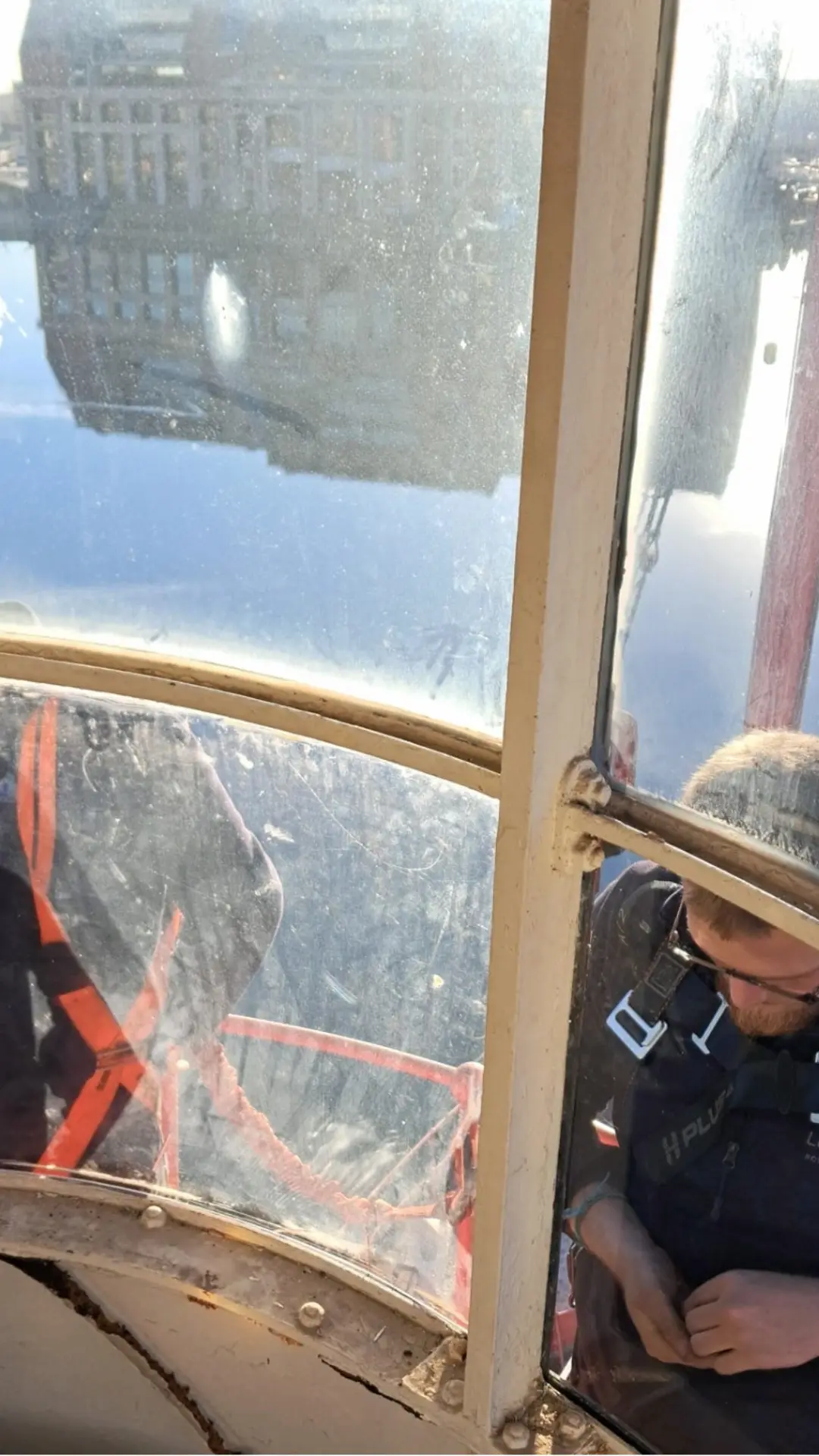 Timonerie du Sandettie avec ses nouveaux vitrages