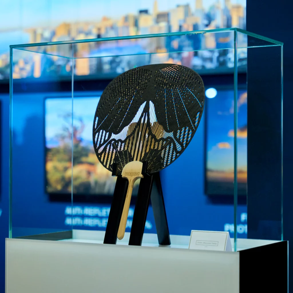Cloche en verre réalisée dans l'atelier Le Kap Verre